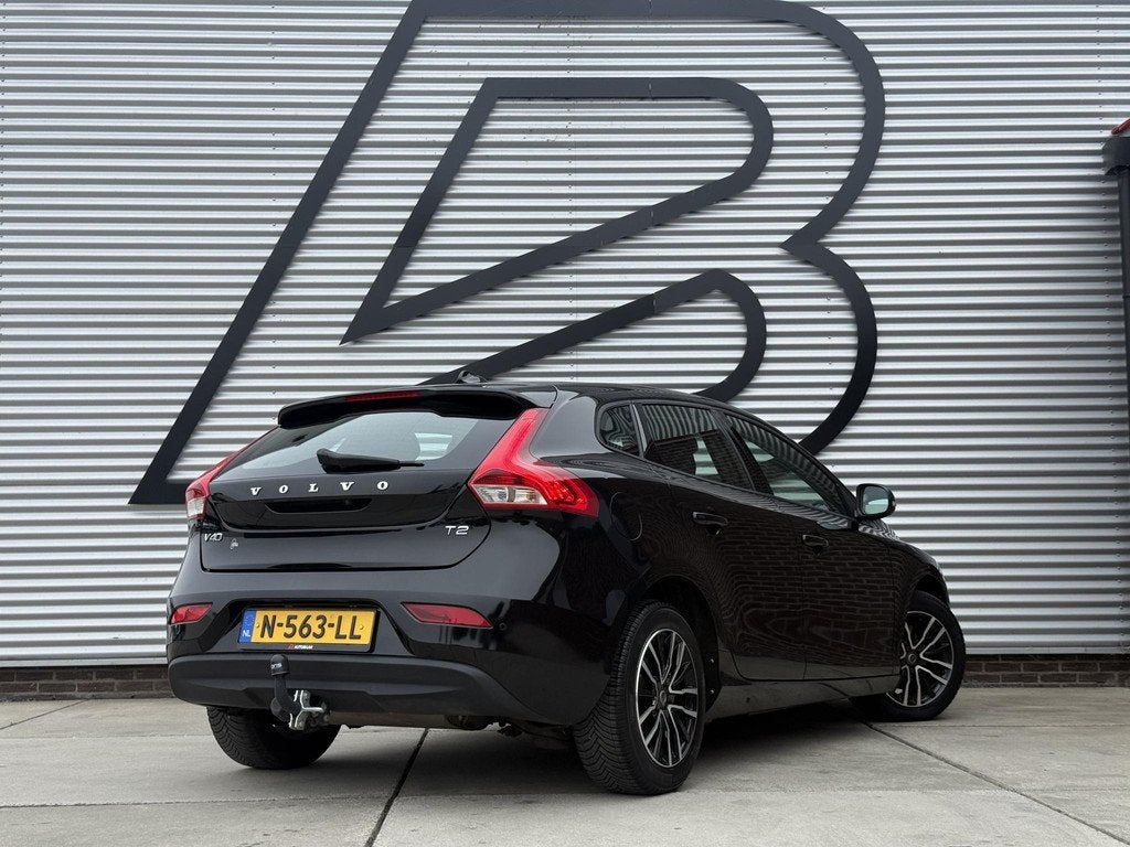 Volvo V40 2.0 T2 Inscription 1e Eigenaar|Navi|Camera|Trekhaa, Auto's, Volvo, Voorwielaandrijving, Gebruikt, Euro 6, 4 cilinders