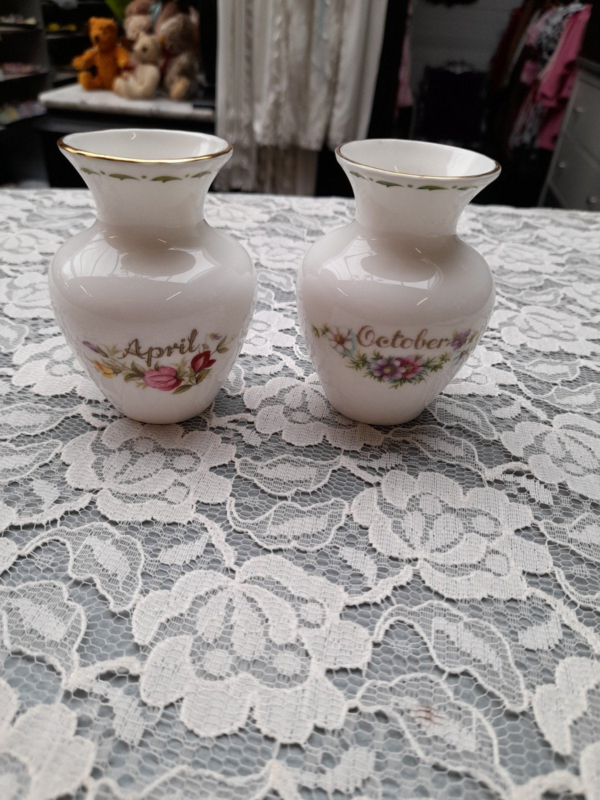 Royal albert flower of the month vaasjes 24.50 p.s, Ophalen