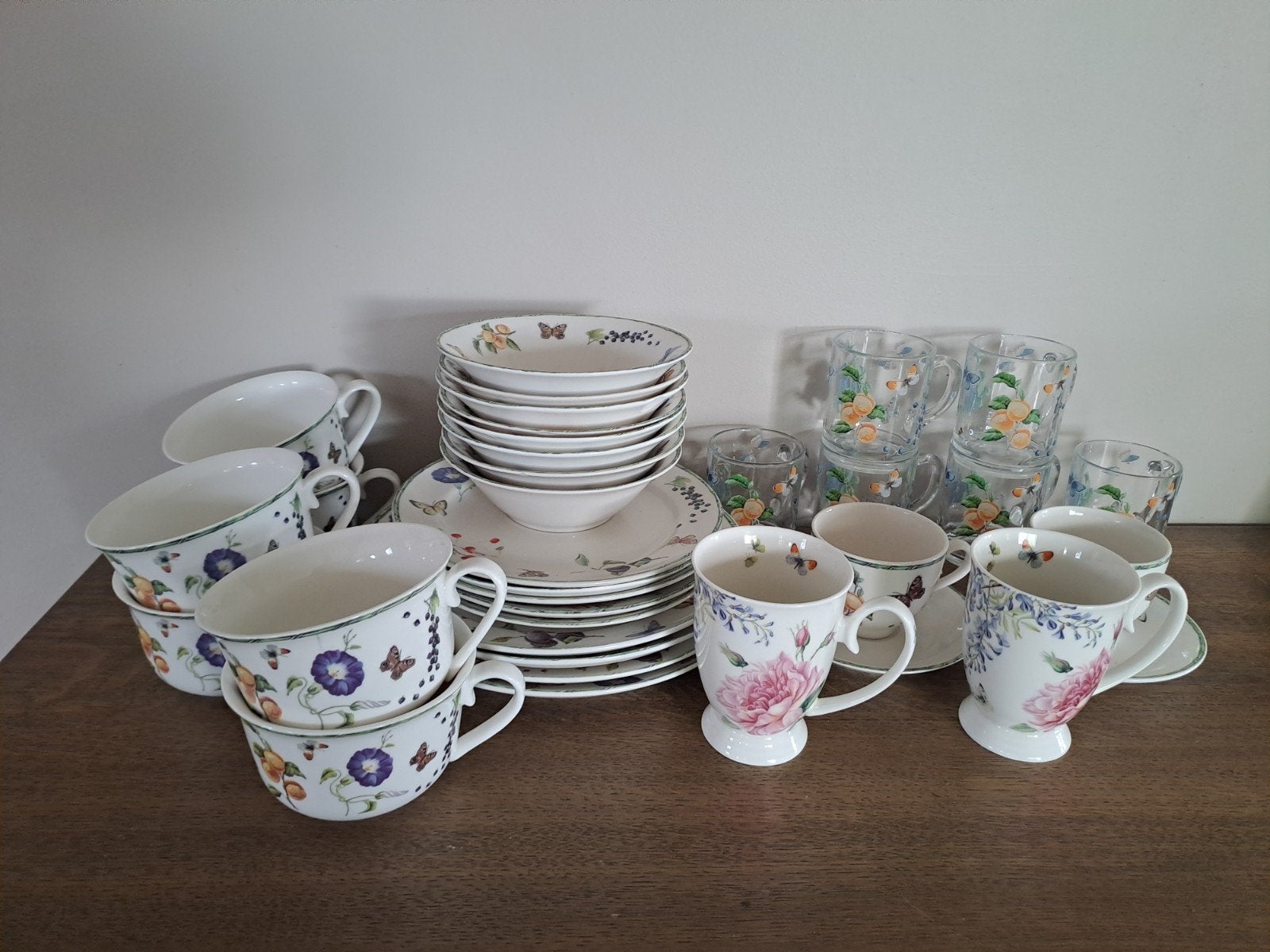 Janneke Brinkman servies in 1 koop koopje!, Ophalen of Verzenden, Zo goed als nieuw, Porselein, Overige stijlen