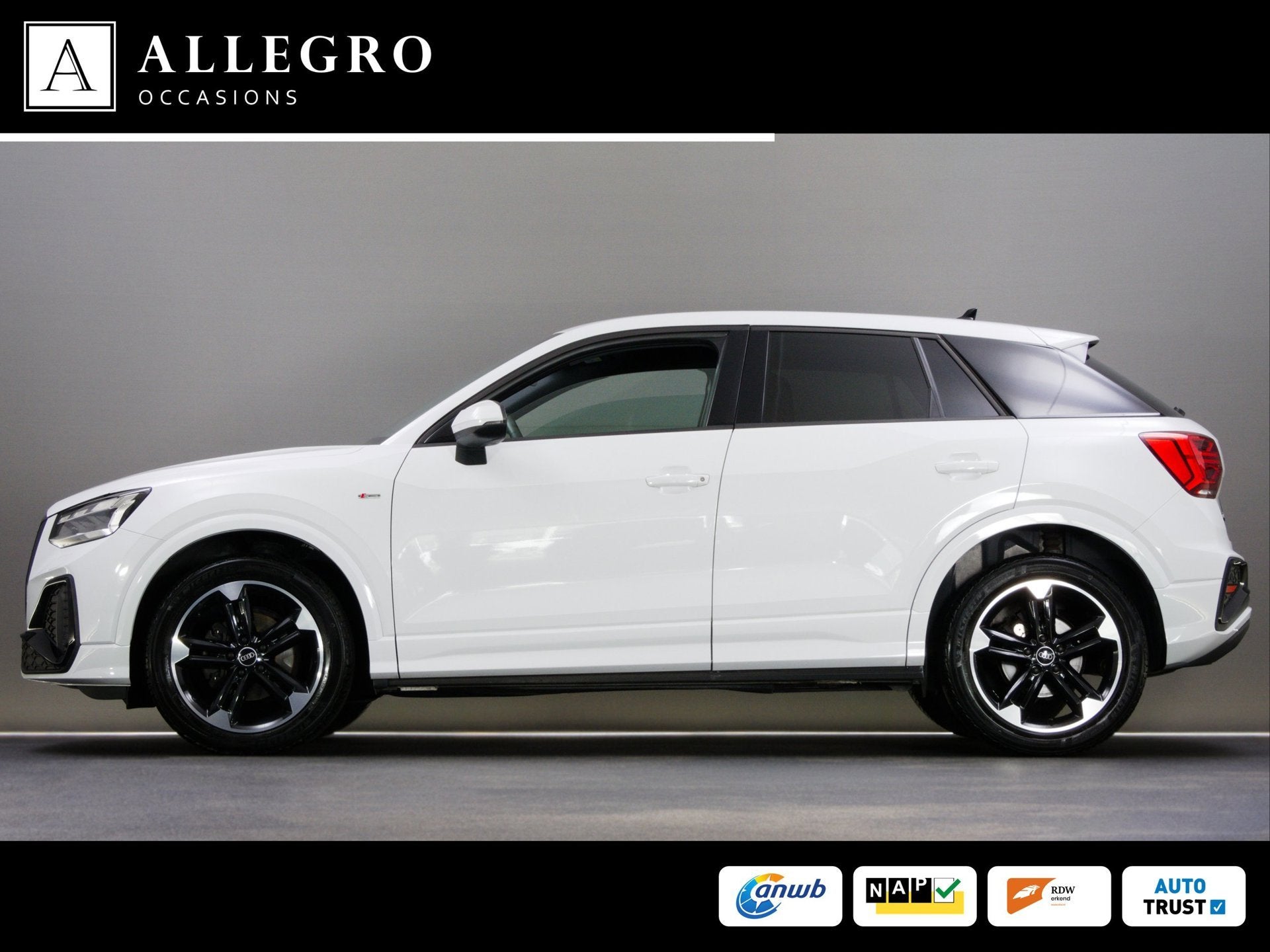 Audi Q2 35 TFSI S-Line Edition (SFEERVERLICHTING, CAMERA, AP, 150 pk, Leder en Stof, Wit, Origineel Nederlands