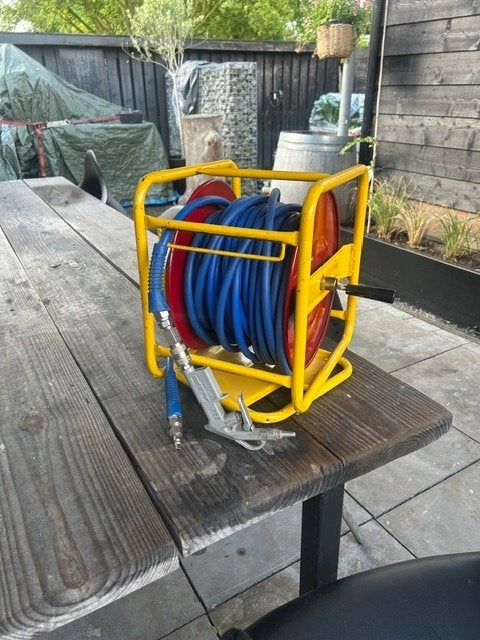 Luchthaspel, Doe-het-zelf en Verbouw, Compressors, Ophalen, Zo goed als nieuw, Minder dan 200 liter/min, 6 tot 10 bar