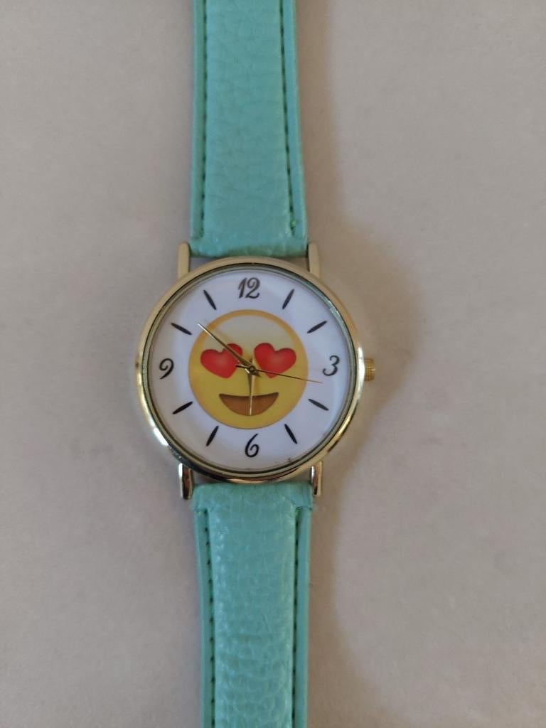 NIEUW! Emoji kinder horloge, Sieraden, Tassen en Uiterlijk, Horloges | Kinderen, Ophalen of Verzenden, Nieuw, Blauw, Jongen of Meisje