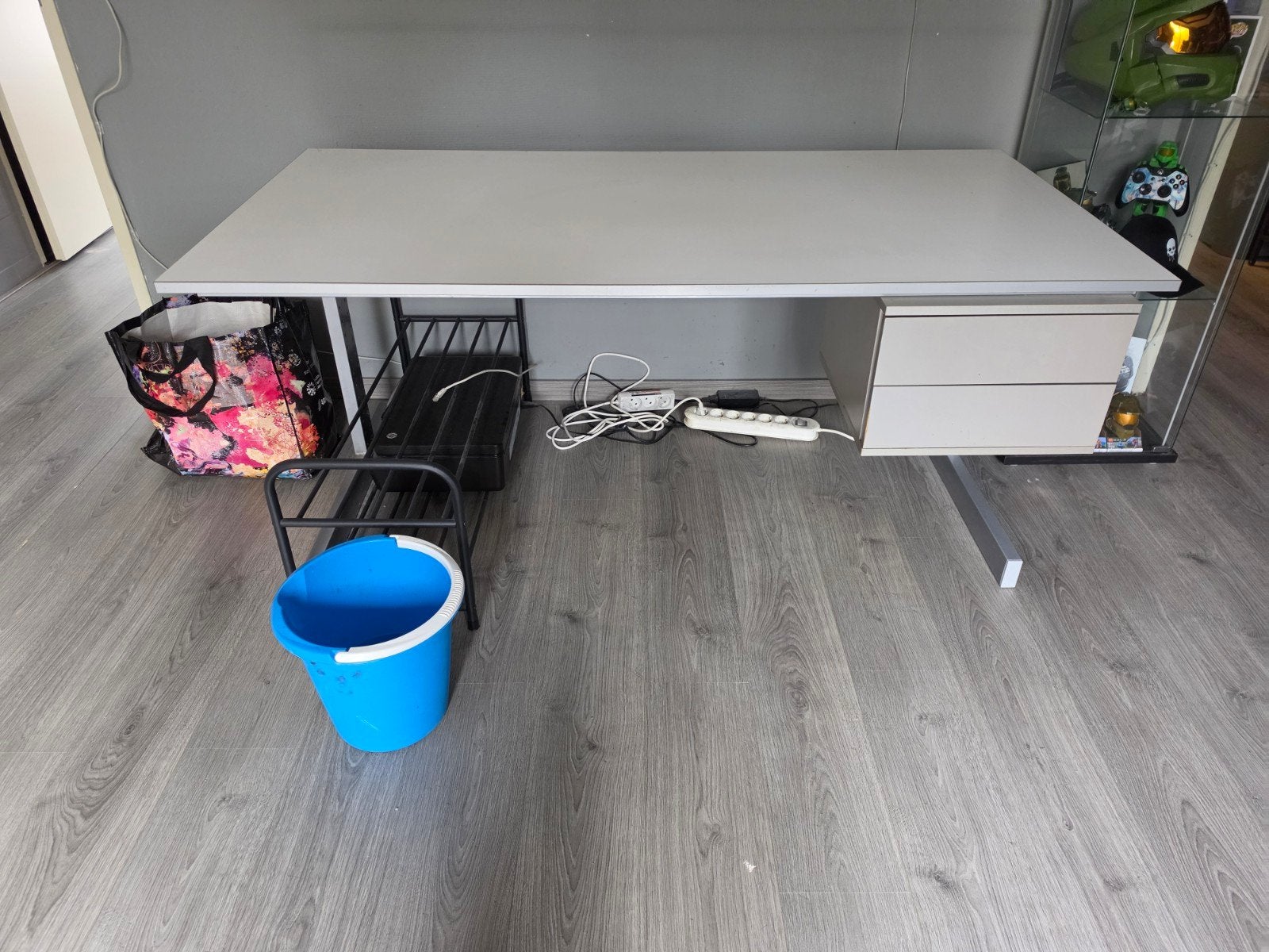 Stevig en strak bureau met lades - 160x80x70 cm, 160 cm, Gebruikt, Metaal, Ophalen of Verzenden