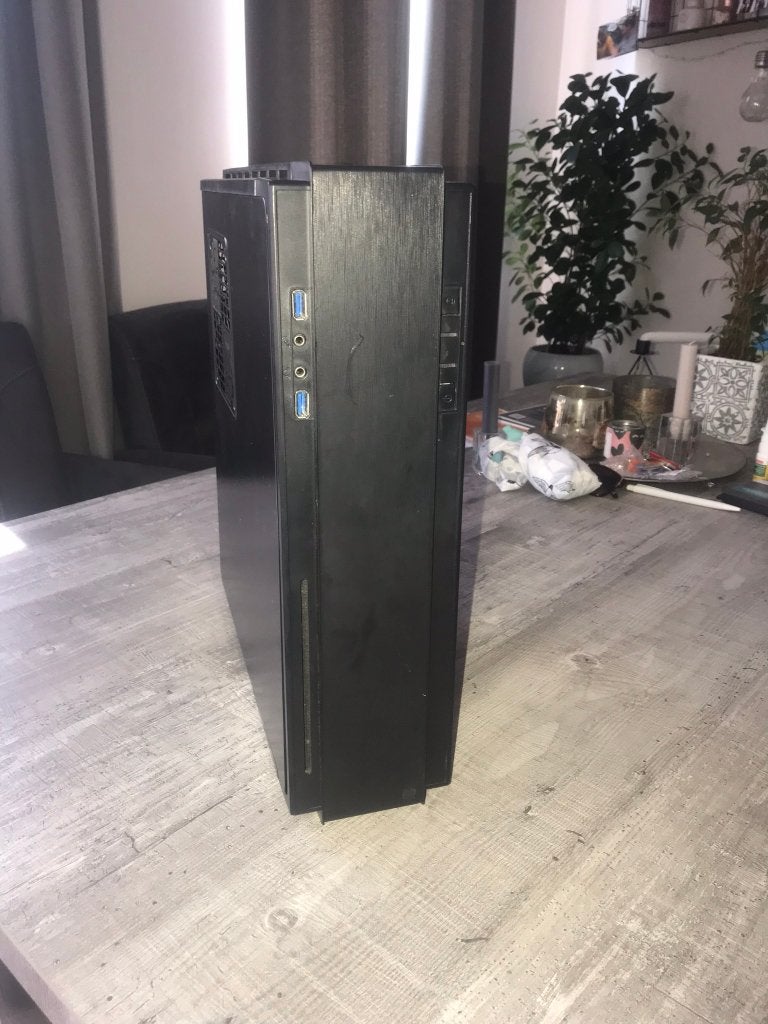 SilverStone ML07 computer behuizing incl. Voeding, Computers en Software, Computerbehuizingen, Gebruikt, Ophalen