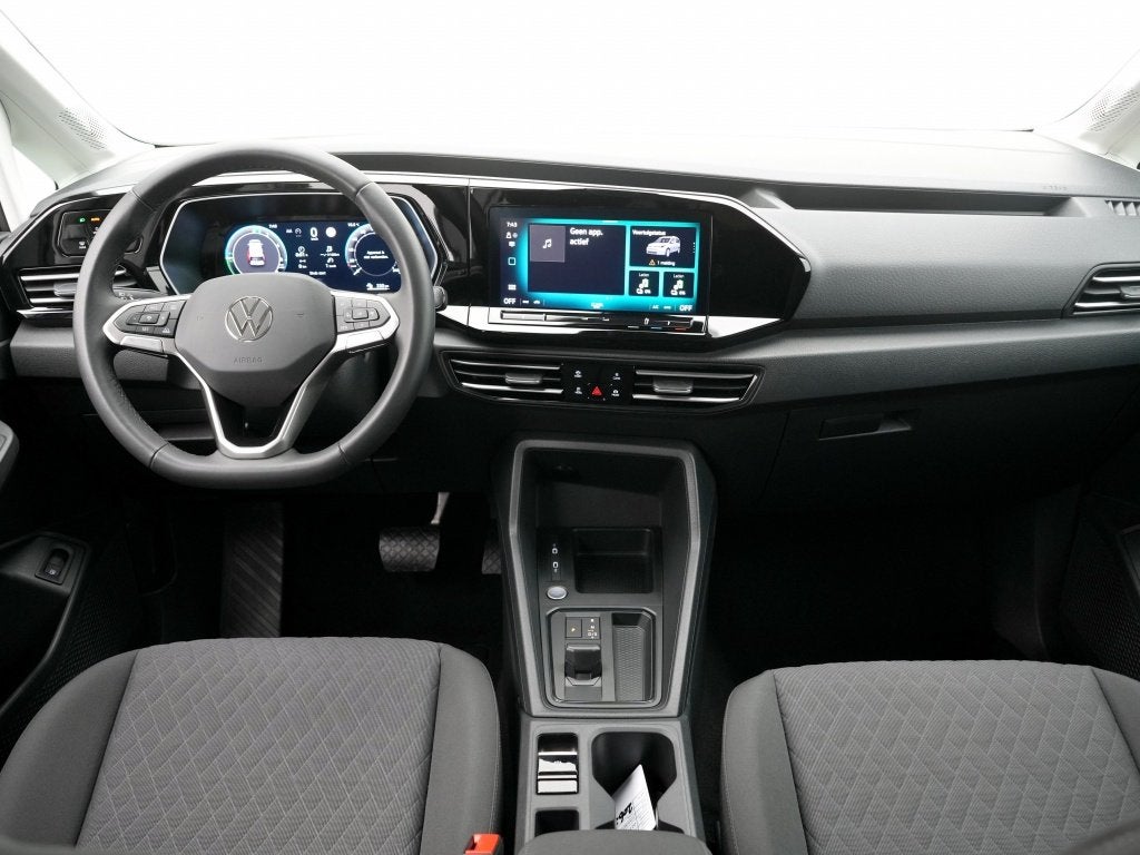 Volkswagen Caddy Maxi 1.5 TSI Hybride Life | 7-zits | ACC |, Auto's, Volkswagen, Stof, Zwart, 4 cilinders, Plug-in hybride