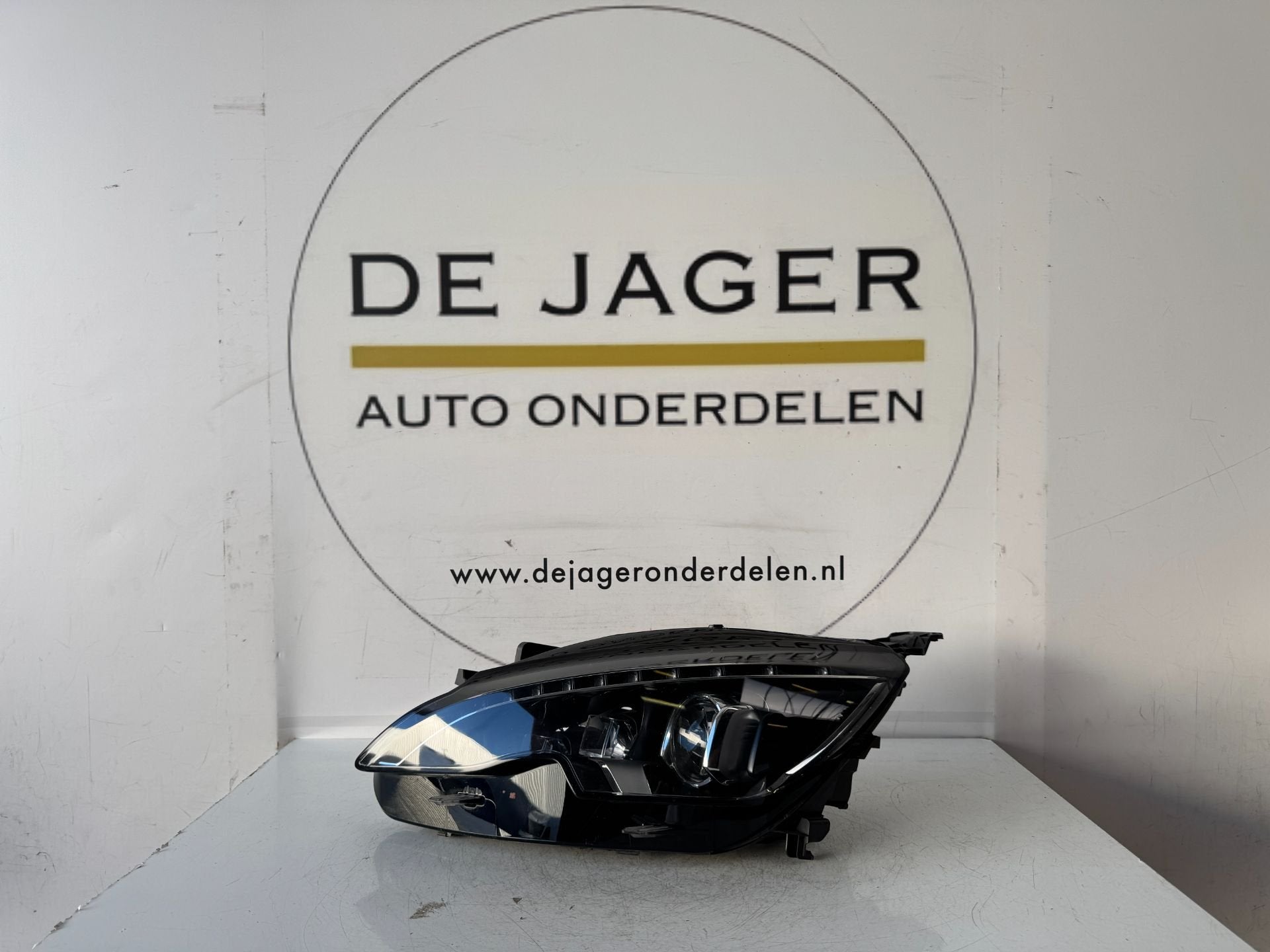 PEUGEOT 308 2 T9 LED KOPLAMP LINKS 9677832480, Auto-onderdelen, Taurusavenue 1
2132 LS  Hoofddorp, NL, Gebruikt, Contact.group@renault.com