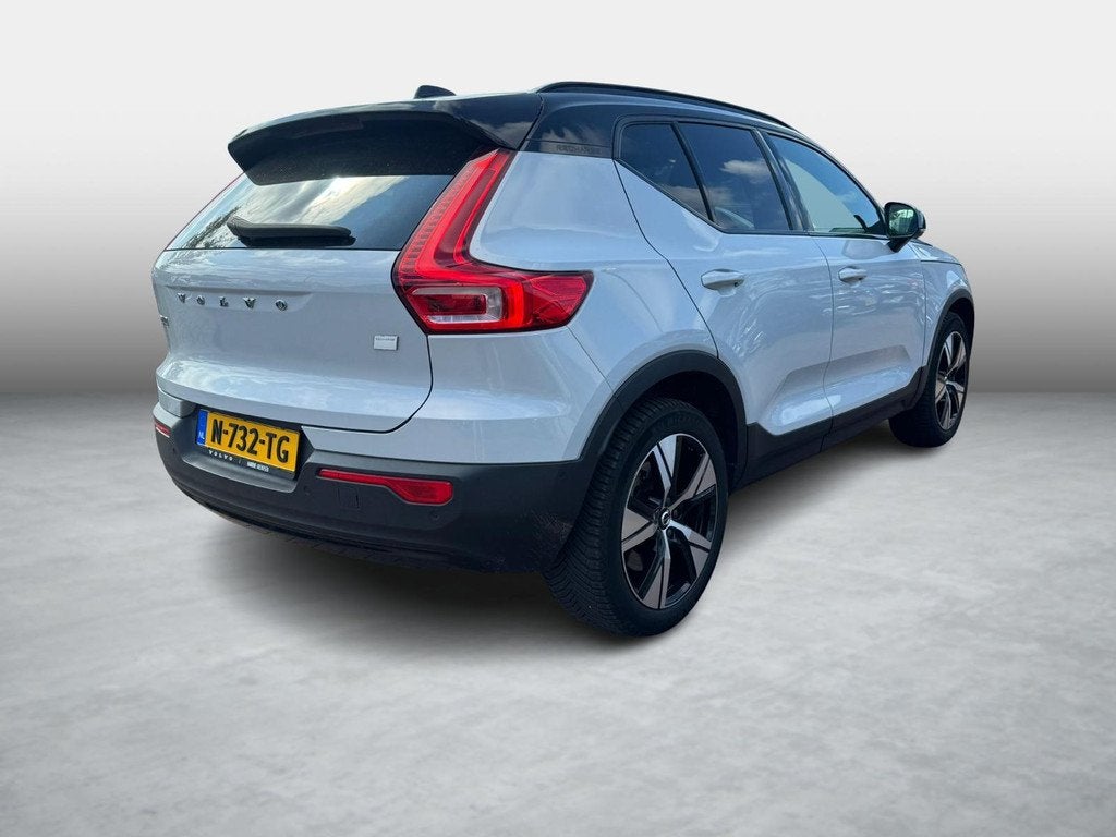 Volvo XC40 Recharge Pro | Trekhaak | Warmtepomp | 360 Graden, Auto's, Volvo, 12 maanden, Stof, Gebruikt, 90 €/maand