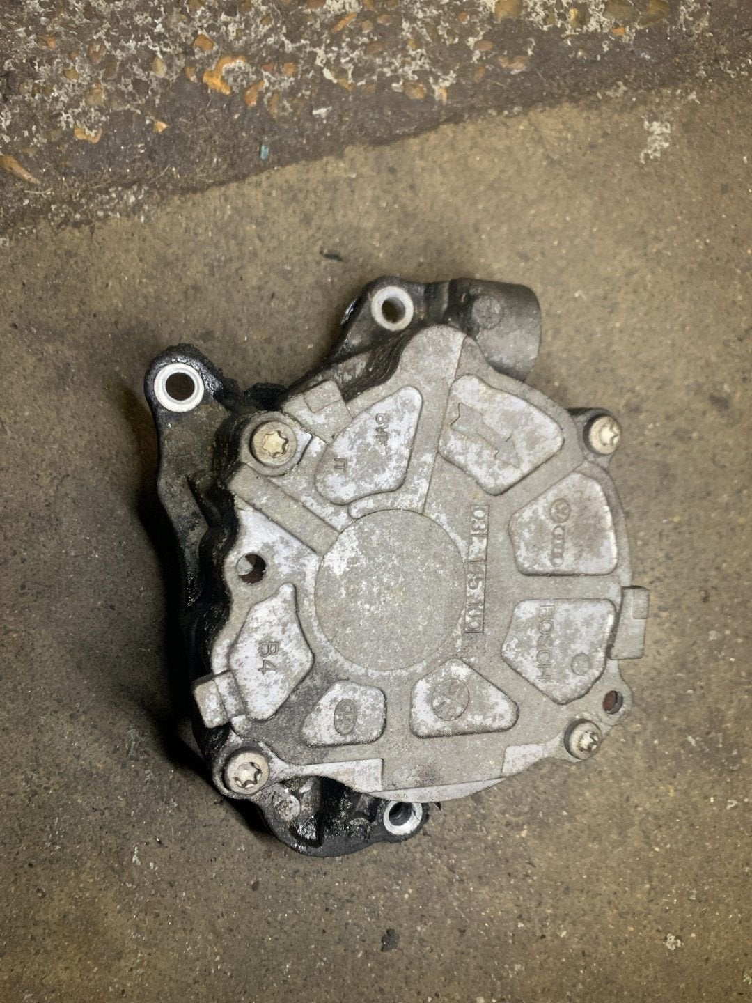 Volkswagen T5 GP 2.0 hogedrukpomp 03L 145 100, -, -, -