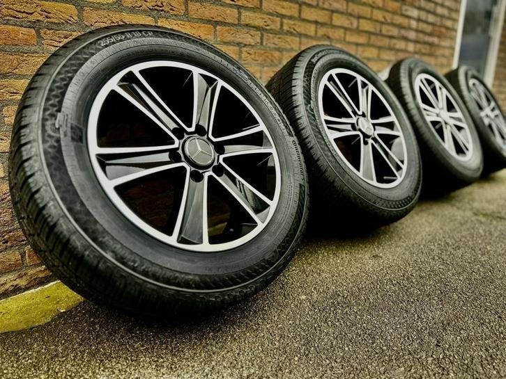 Mercedes Sprinter Crafter 18 inch verzwaard velgen zwart, Niet ingevuld, 18 inch, 255 mm, Banden en Velgen