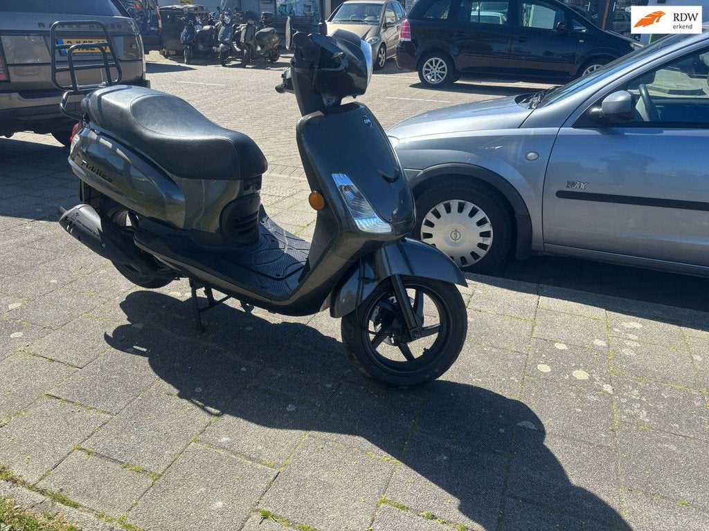 SYM Bromscooter Fiddle II Premium, Fietsen en Brommers, Brommers | Overige merken, Gebruikt