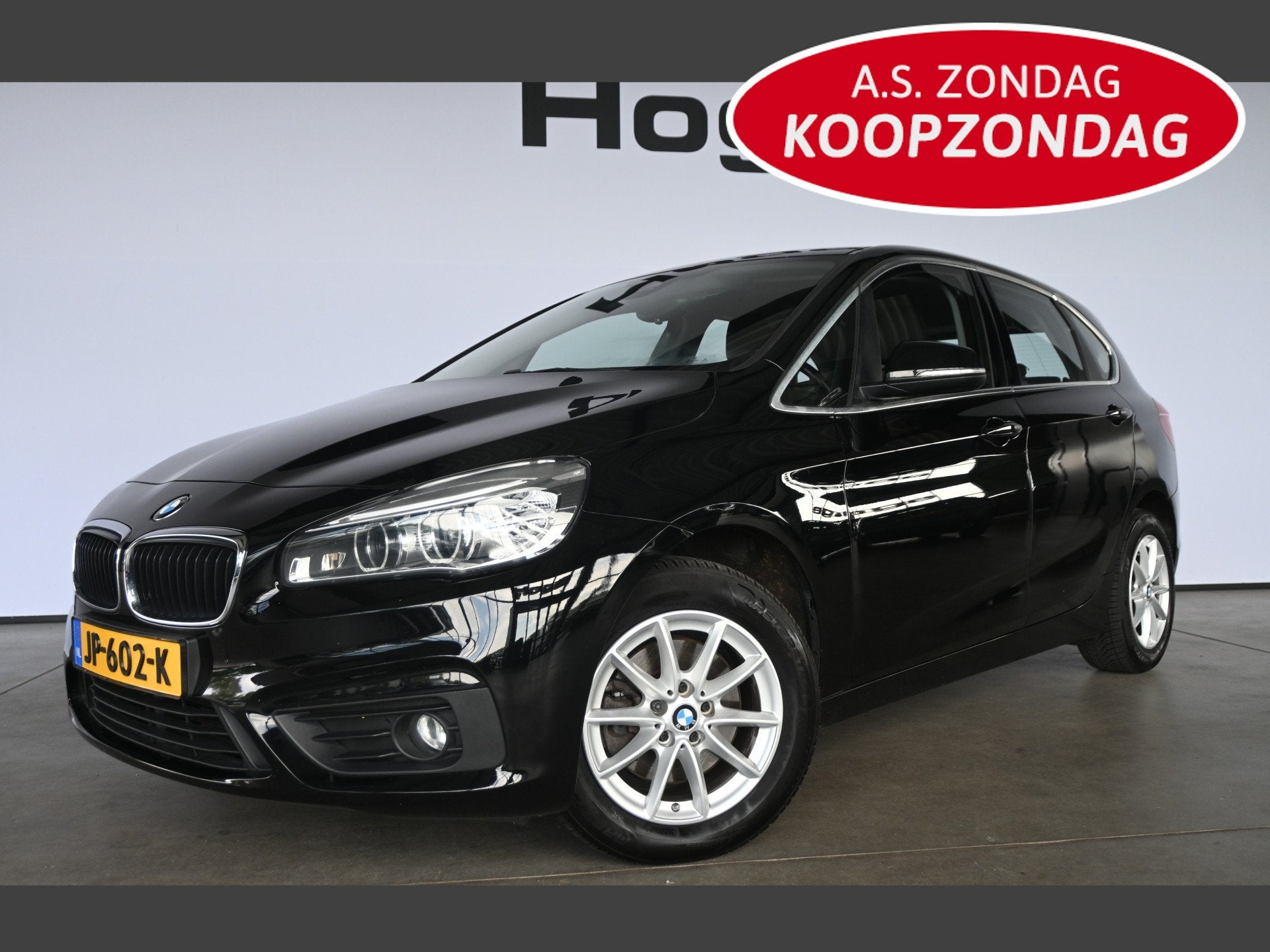 BMW 2 Serie Active Tourer 218i Automaat Centennial Executive, Auto's, 1345 kg, Gebruikt, Met garantie (alle), Zwart