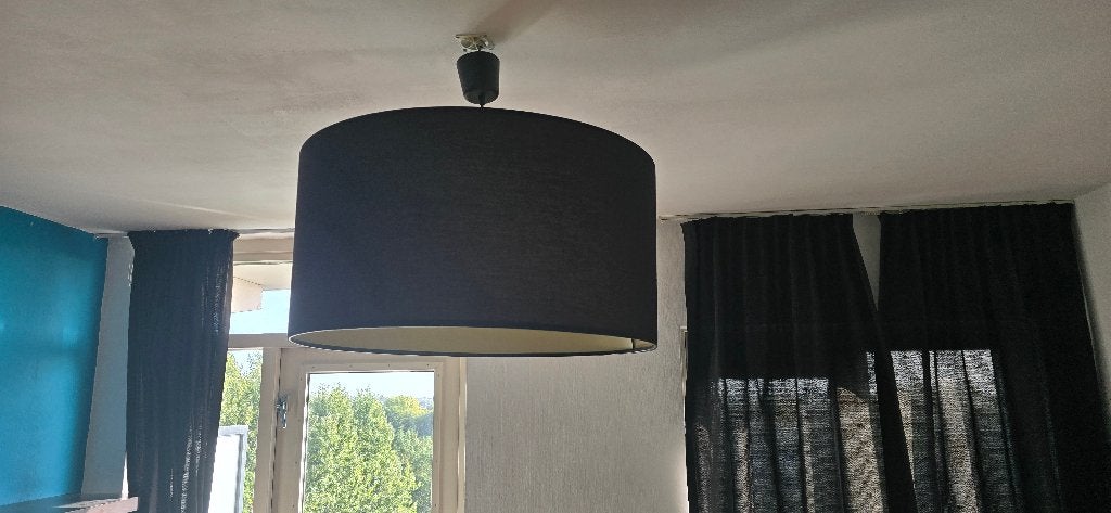 Moderne hanglamp met zwarte kap, Ophalen, Gebruikt, Kunststof