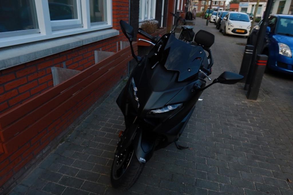 Yamaha TMAX 560  - Zo goed als nieuw ! BTW MOTOR, Motoren, Scooter, Particulier