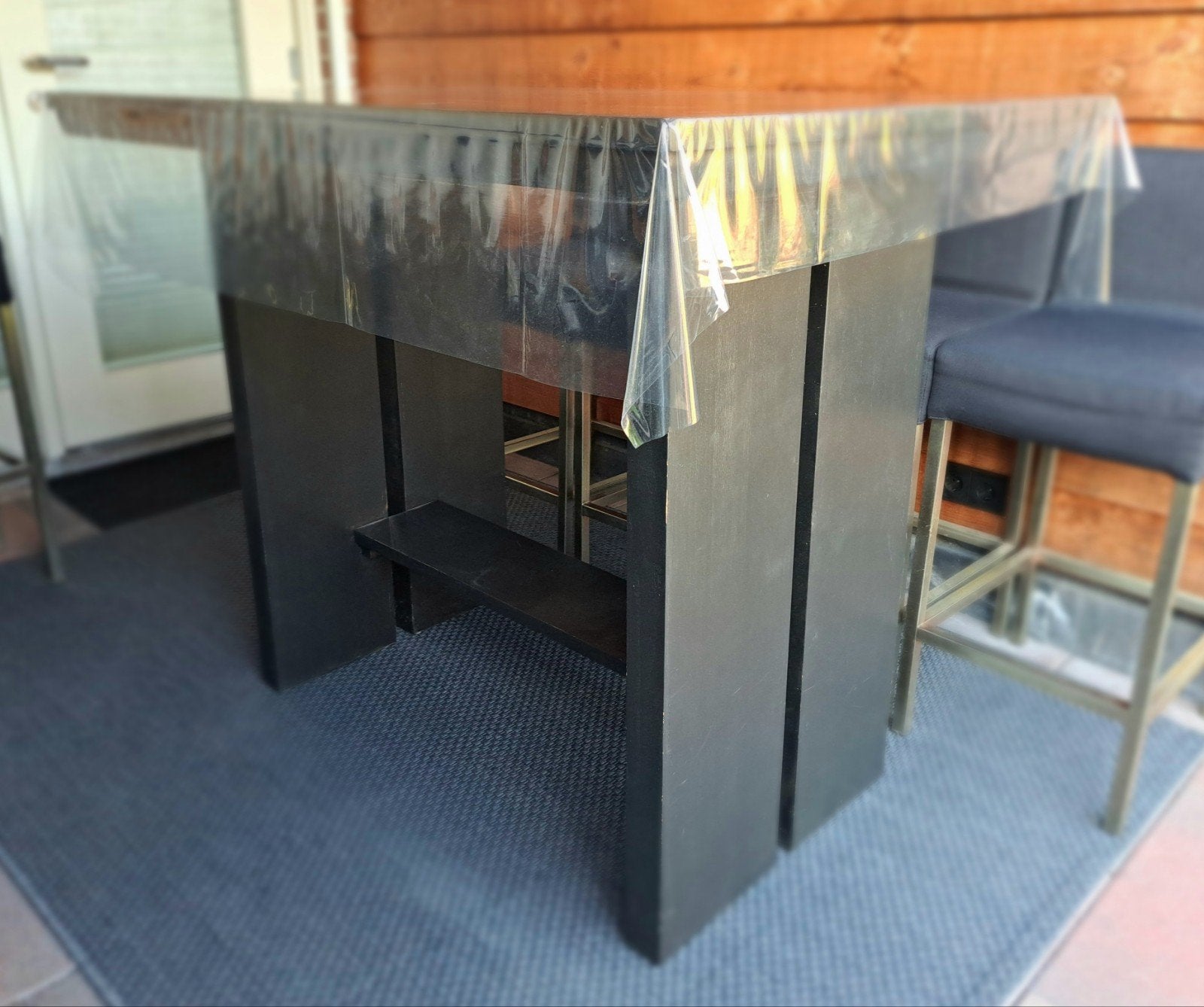 Zeer stevige, fijne bartafel 90x130 cm - hoogte ca. 107 cm, Ophalen, Gebruikt