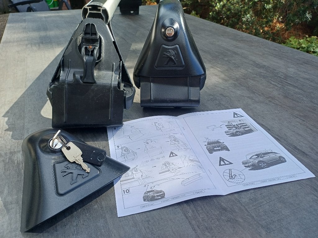 Originele dakdragers voor Peugeot 3008/5008 (2016-2024), Auto diversen, Dakdragers, Ophalen, Zo goed als nieuw