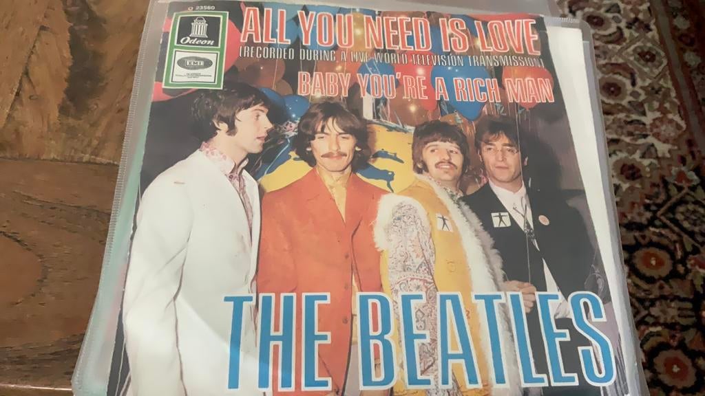The Beatles. All you need is love, Ophalen of Verzenden, Zo goed als nieuw, Pop