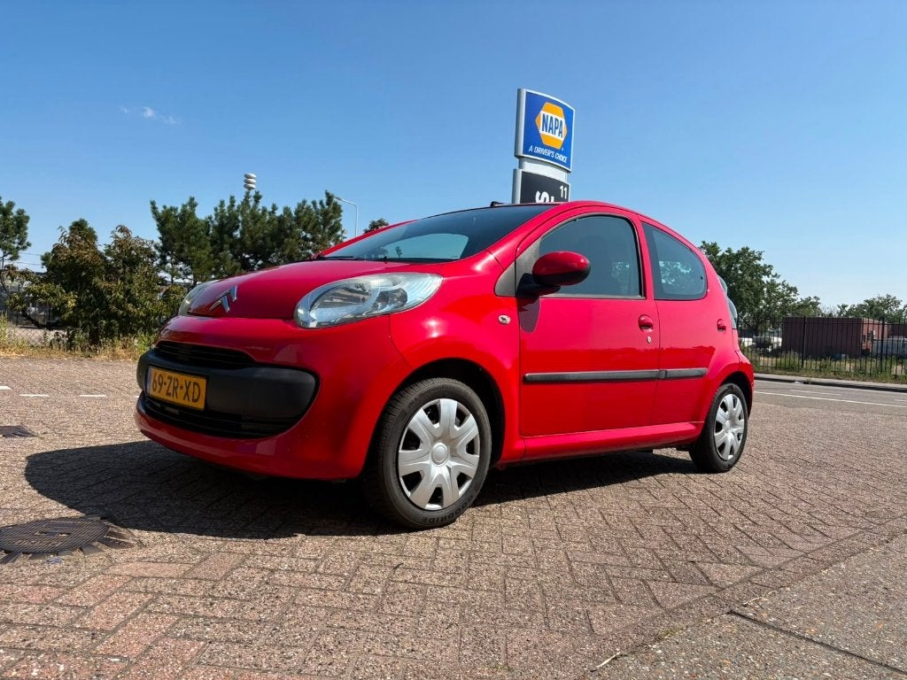 Citroën C1 5-deurs | NIEUWE banden | APK t/m 05-2027 | Airco, Voorwielaandrijving, Stof, Zwart, 4 stoelen