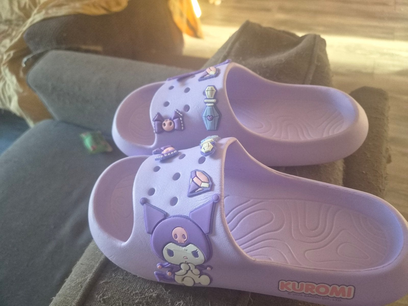 kuromi slippers maat 39-40, Kleding | Dames, Blauw, Ophalen of Verzenden, Merkloos, Zo goed als nieuw