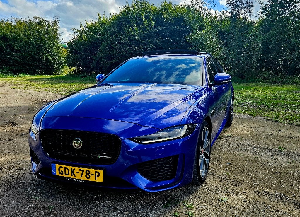 Jaguar XE 2.0 P250 R-Dynamic HSE | Pano | HUD | Meridian|ACC, Auto's, Automaat, Achterwielaandrijving, 1800 kg, Zwart
