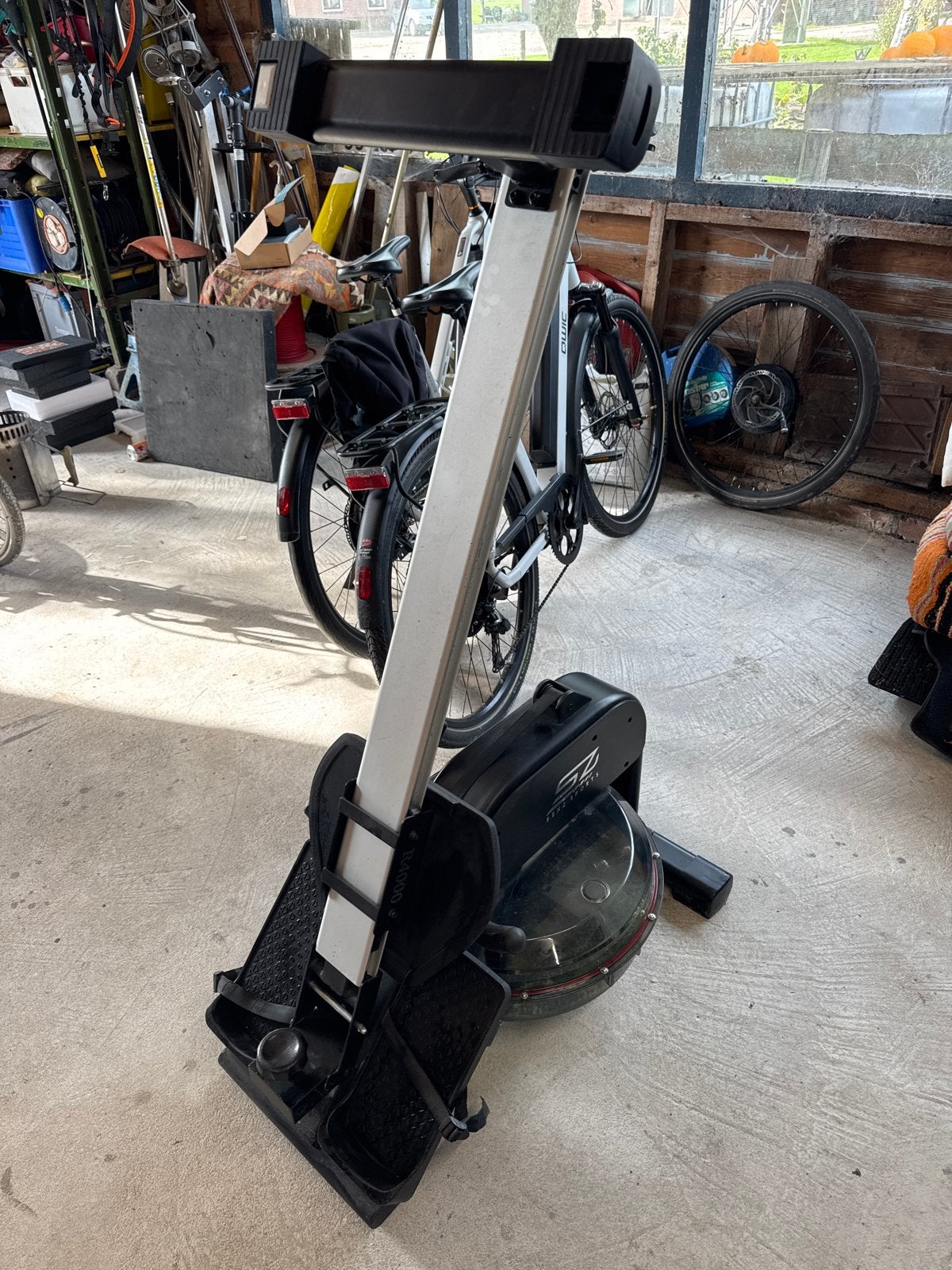 Senz Sports Roeimachine R4000 met Waterweerstand, Ophalen, Gebruikt, Armen, Metaal