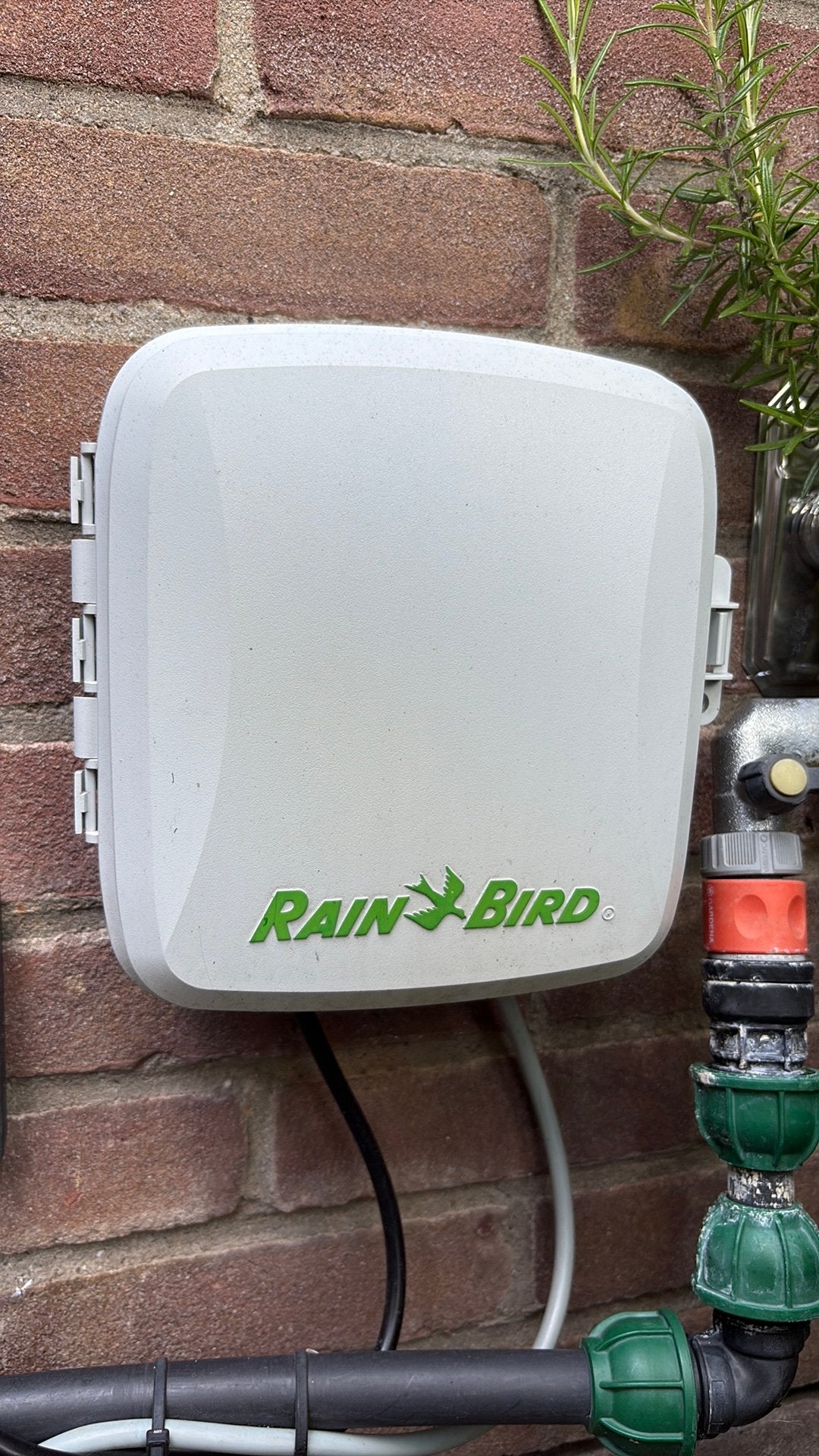 Rainbird ESP-RZXe, verdeler + kleppen, druppelslangen, Ophalen, Gebruikt, Bestuurbaar via app