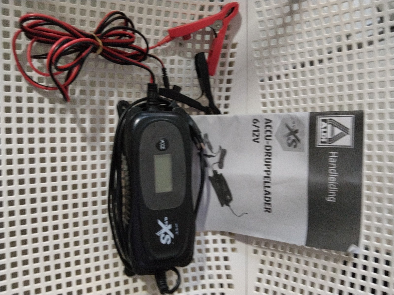 NIEUW: Auto XS Slimme Acculader & Druppellader (6V / 12V), Ophalen of Verzenden, Nieuw