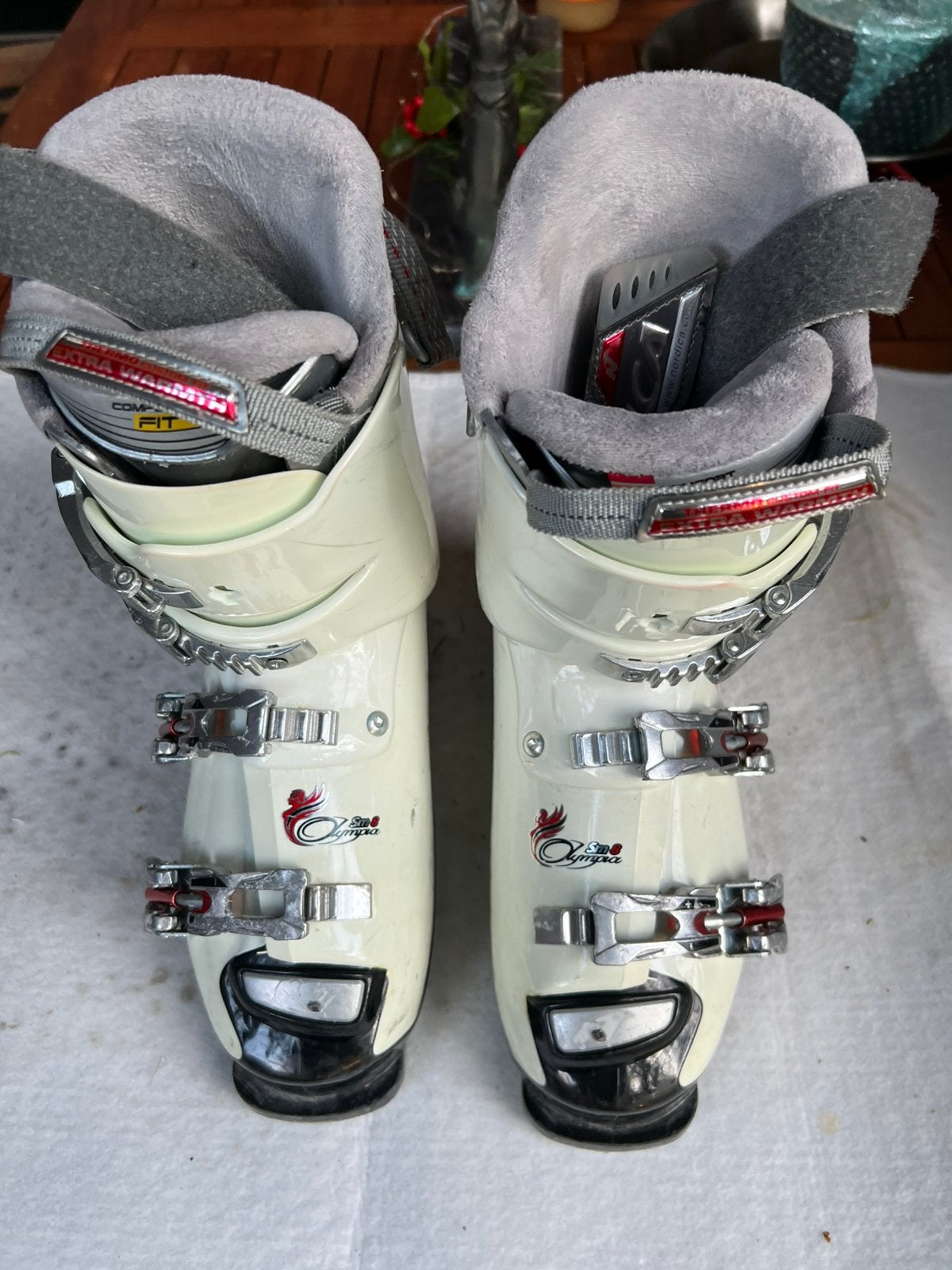 t.k.Nordica SM8 Olympia skischoenen dames MP 25-25,5, 160 tot 180 cm, Gebruikt, Schoenen, Ophalen of Verzenden