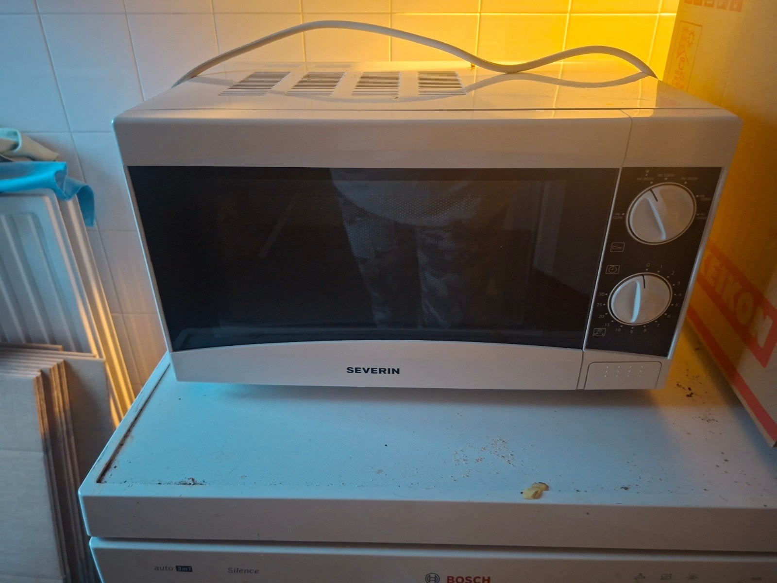 Severin Magnetron - Wit, Gebruikt, Witgoed en Apparatuur, Ophalen, Gebruikt, Magnetron, 45 tot 60 cm