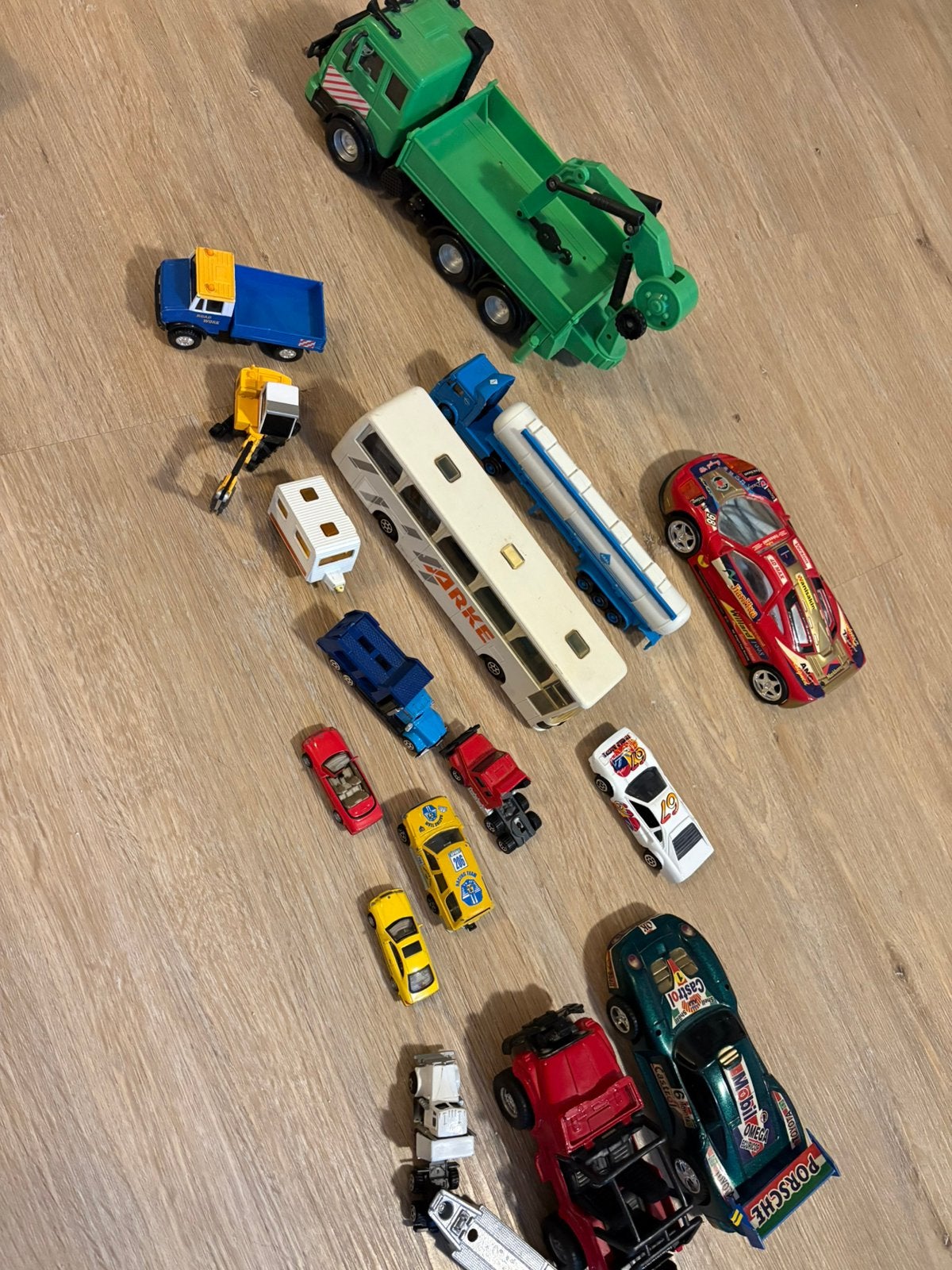 Groot Lot Modelauto's + ARKE Bus + Vrachtwagens, Ophalen, Gebruikt