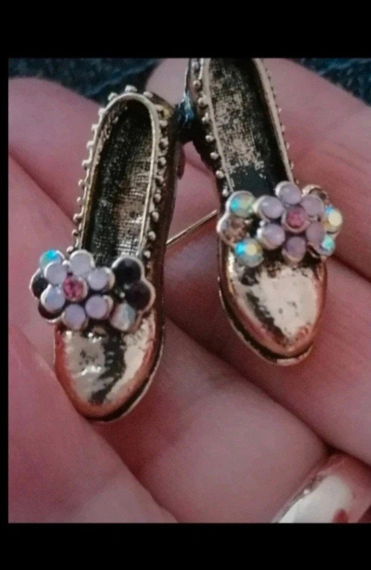 Nieuwe Broche Pumps met Bloemen en Kristallen, Met kristal, Overige materialen, 4 tot 7 cm, Nieuw