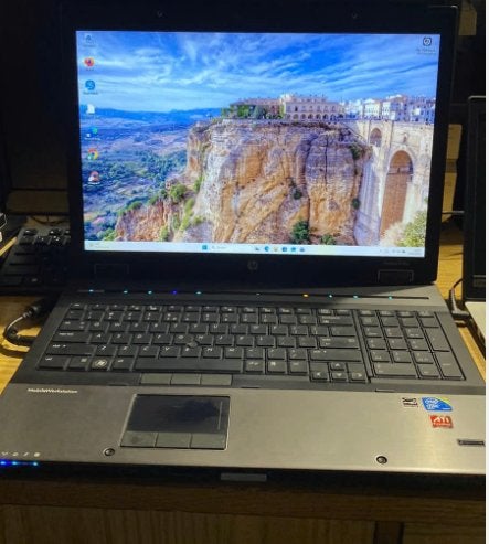 Prima 17 inch HP Elitebook i5 + Windows11 + Office + Adapter, Met videokaart, Qwerty, 8 GB, Hp elitebook