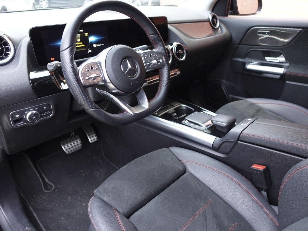 Mercedes-Benz GLA-klasse 250 e AMG Line PHEV Automaat Leder/, Auto's, Mercedes-Benz, Euro 6, 4 cilinders, 16 kWh, Zwart