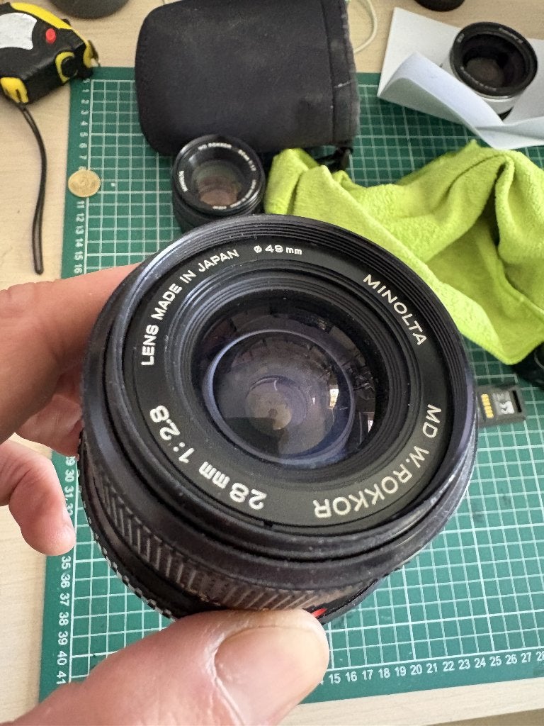 Minolta Rokkor 28mm F2.8, Audio, Tv en Foto, Fotografie | Lenzen en Objectieven, Ophalen of Verzenden, Gebruikt, Groothoeklens