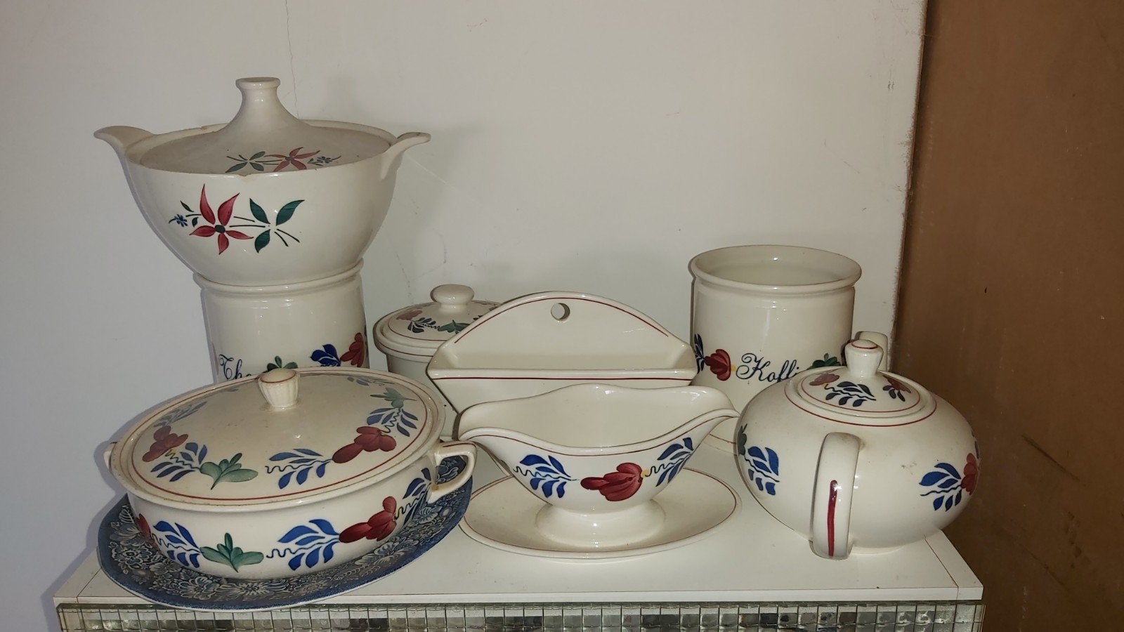 Uitgebreid Boerenbont servies - Boch La Louvière, Ophalen