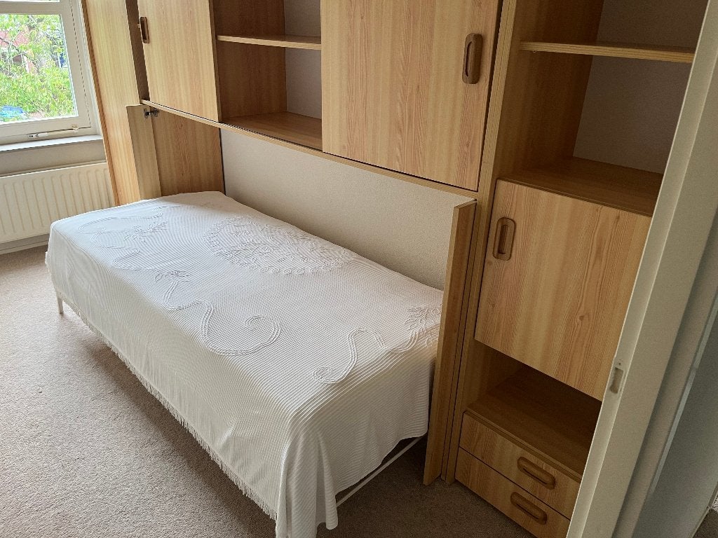 Opklapbaar Logeerbed en kledingkast, Ophalen, 90 cm, Eenpersoons, Bruin