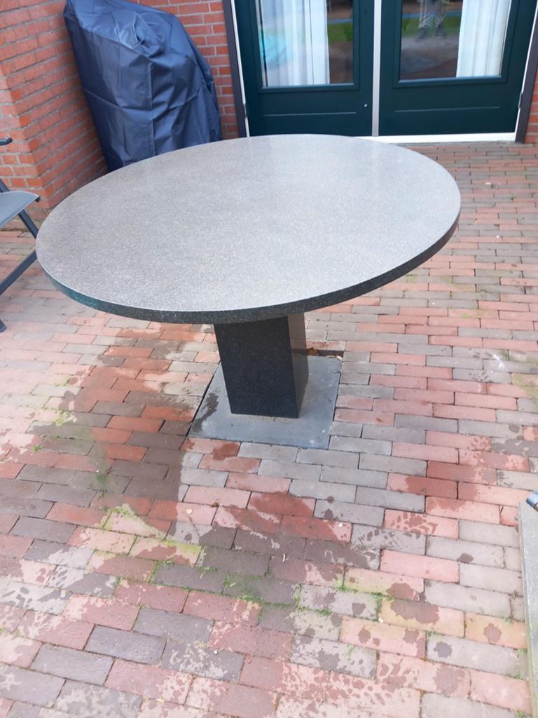 Robuuste ronde tuintafel van graniet, Tuin en Terras, Tuintafels, Ophalen