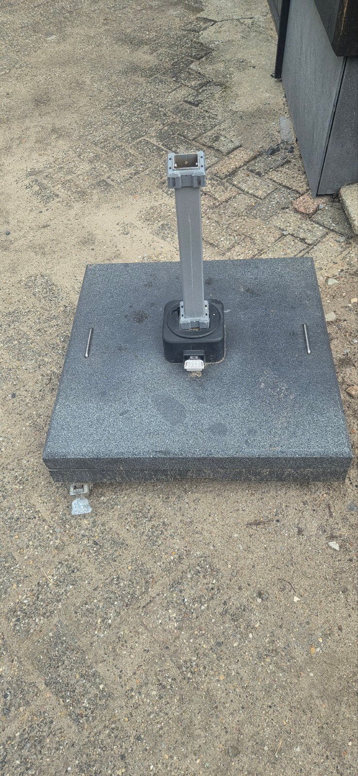 Parasolvoet 70x70 met wielen, ca. 150 kg, Ophalen, Zo goed als nieuw, Minder dan 1 meter, Parasolvoet