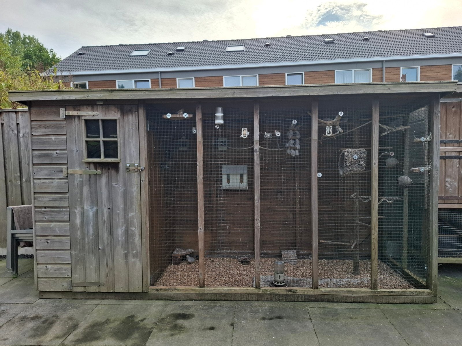 Methorst volière met vogels en toebehoren, Ophalen, Gebruikt, Hout, Volière