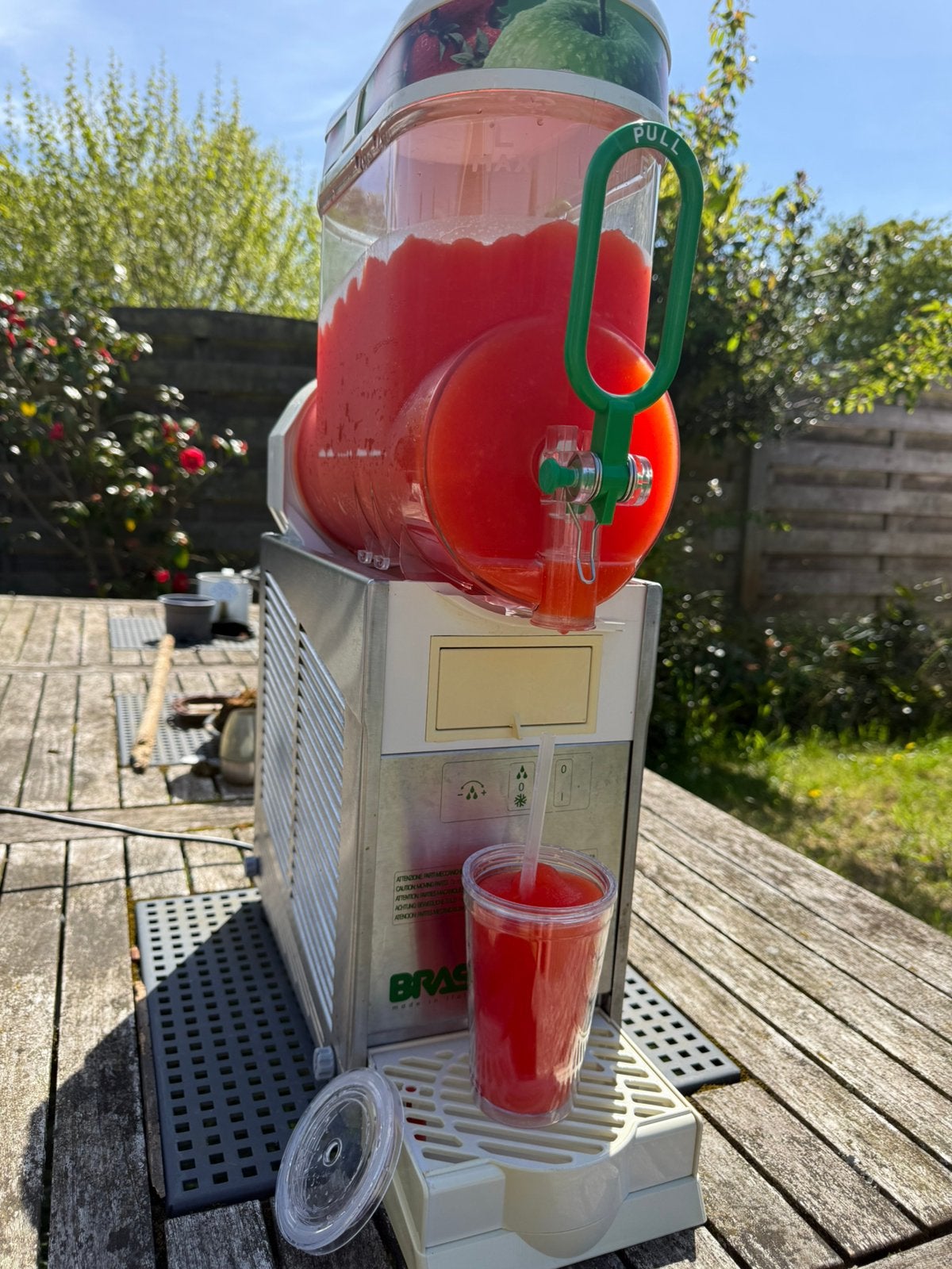 Slush machine Te Huur, Ophalen, Zo goed als nieuw