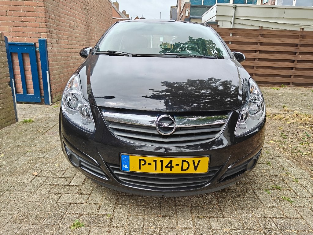 Opel Corsa 1.2 16V 3D 2008 Zwart | Airco | Autoradio, Auto's, Voorwielaandrijving, 450 kg, 40 €/maand, Zwart