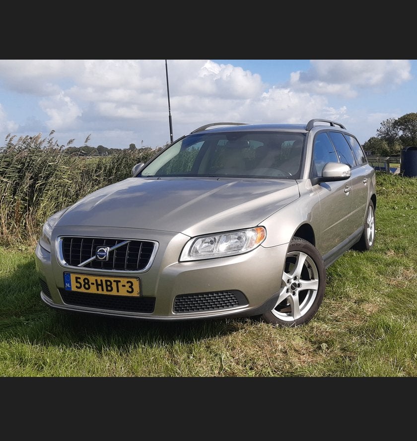 Volvo V70 2.0 D 2008 | Trekhaak, Voorwielaandrijving, 136 pk, Beige, 4 cilinders