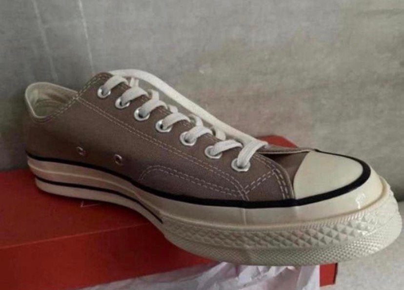 Converse lichtbruin maat 44 nieuw, Bruin, Converse, Nieuw, Ophalen of Verzenden