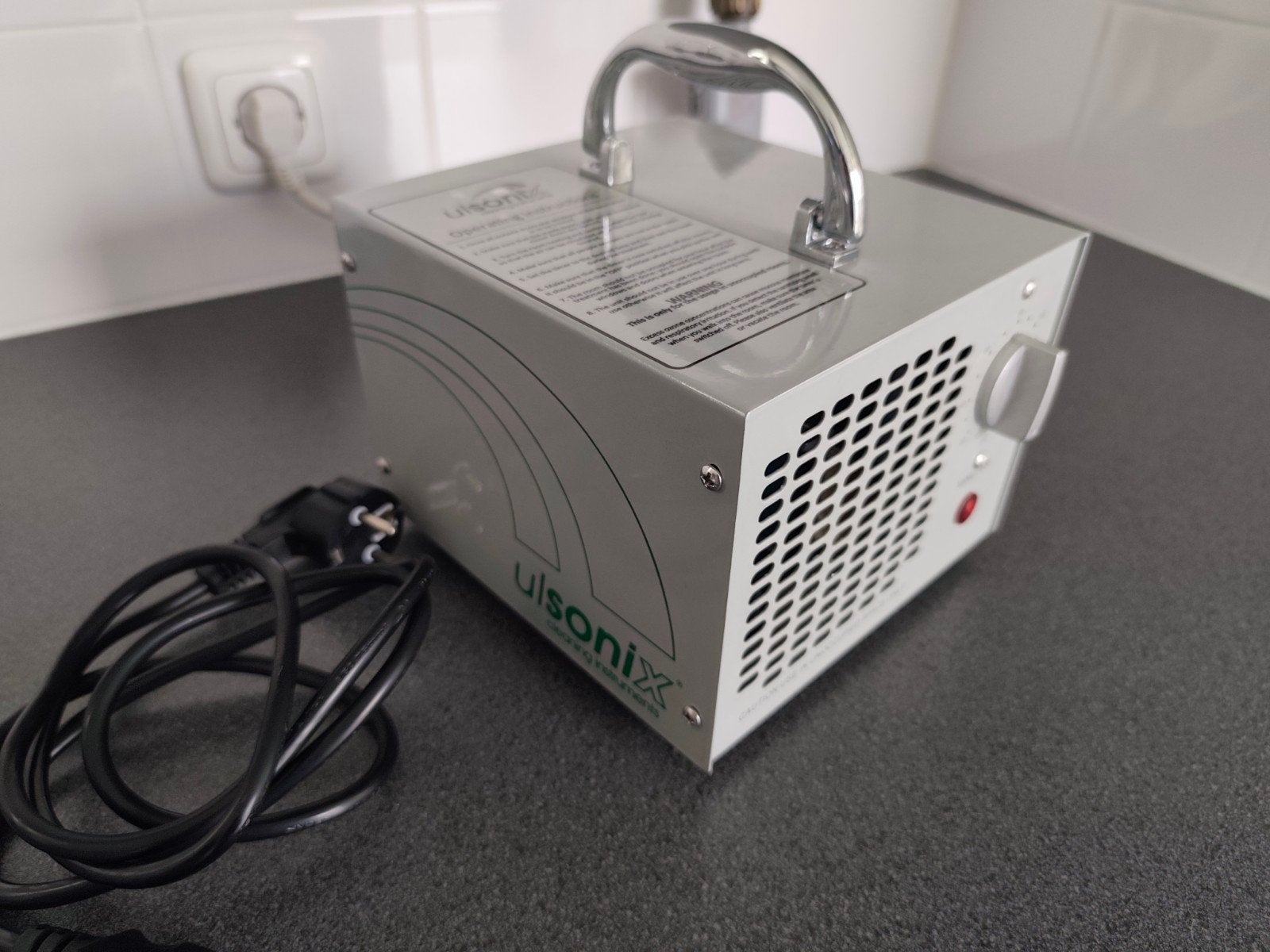 Ozongenerator 65 watt 5000 mg per uur voor ruimtes tot 50m3, Ophalen of Verzenden, Luchtreiniger