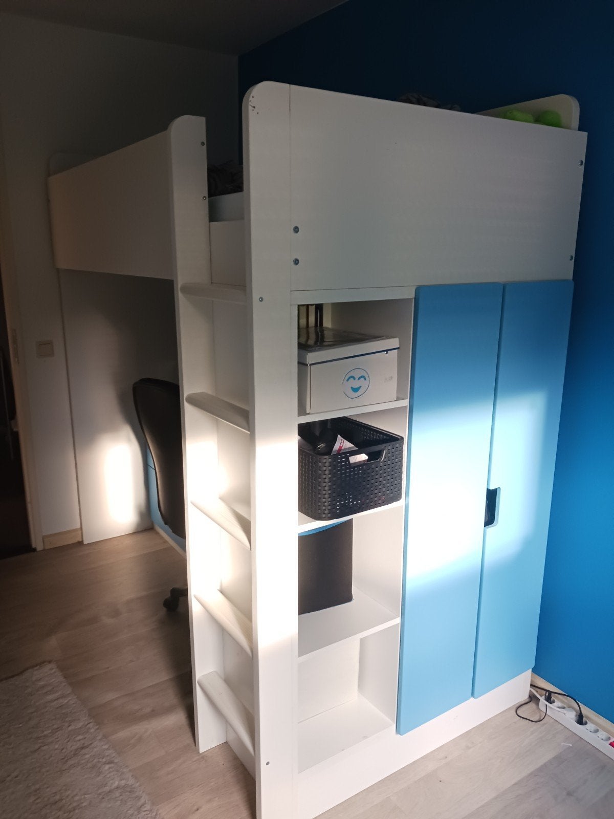 IKEA Stuva Småstad Hoogslaper –Compleet met Bureau, Kast, La, Ophalen, 100 cm, Hoogslaper, Eenpersoons