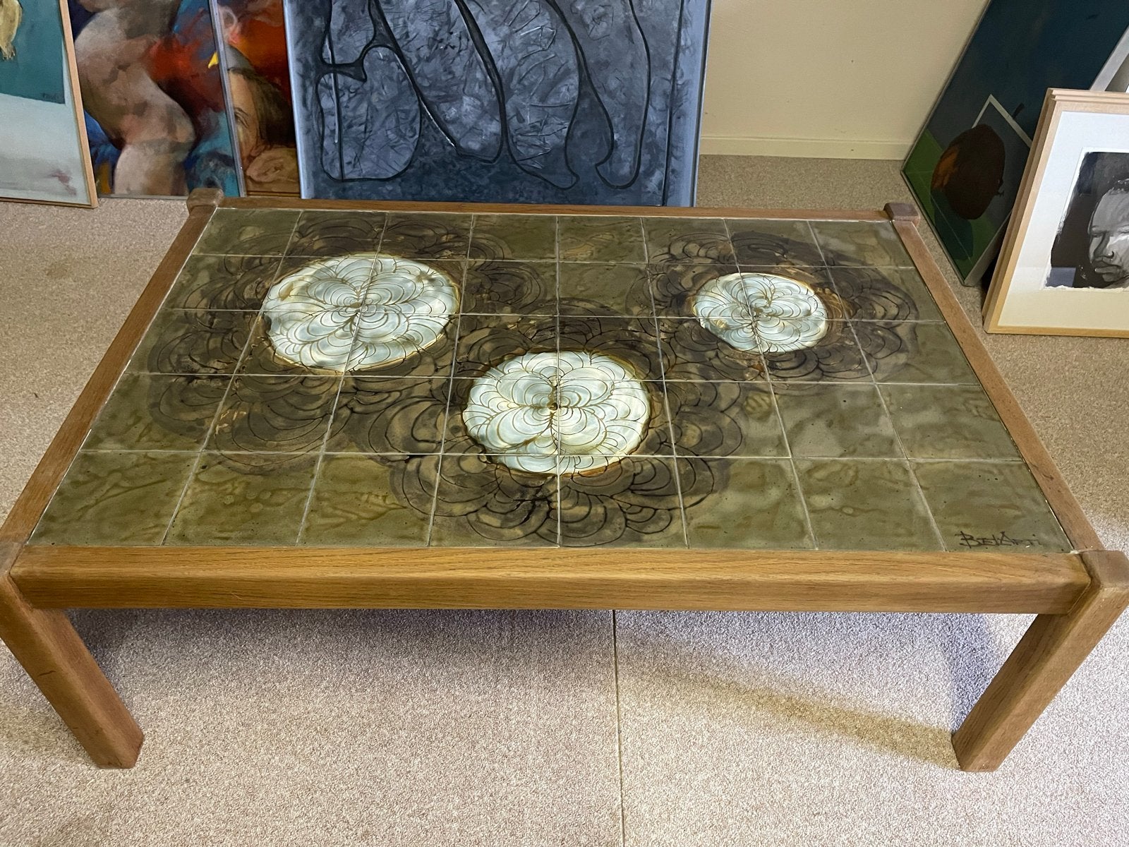 Prachtige Belarti salontafel met keramische tegels, Huis en Inrichting, 100 tot 150 cm, Vintage, Zo goed als nieuw, Overige houtsoorten