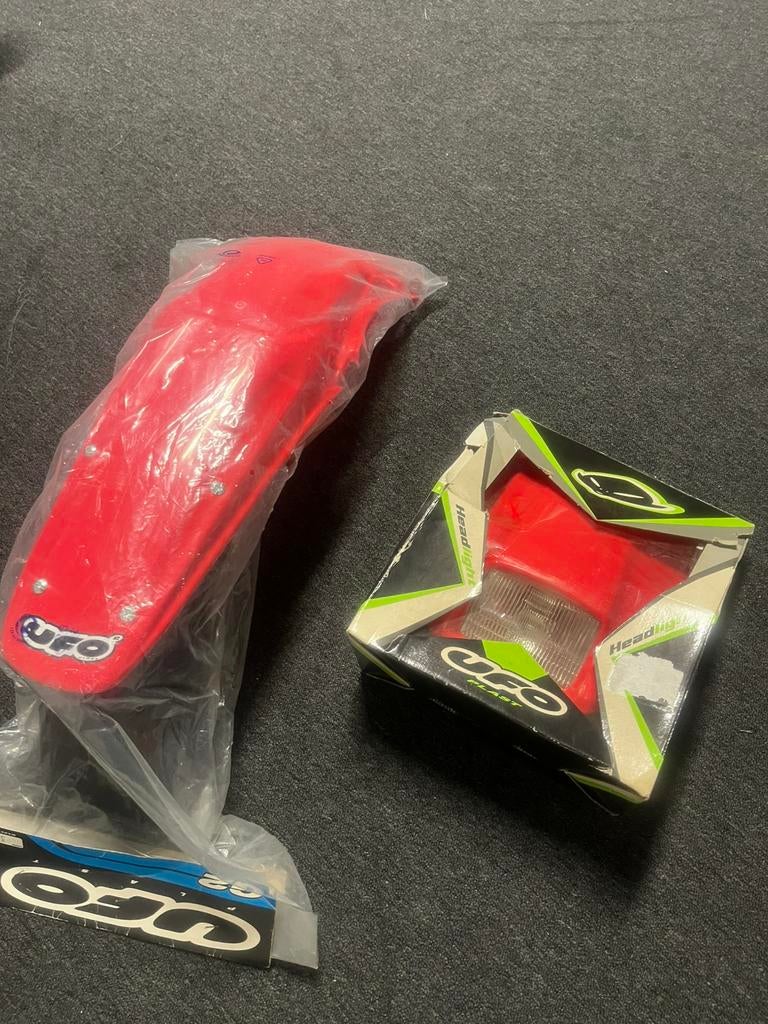 UFO achterspatbord Enduro Honda cr 125/250 met ufo koplamp, Motoren, Ophalen, Nieuw