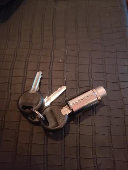 Shurgard cilinderslot 1x gebruikt (dus zgan), Ophalen of Verzenden, Zo goed als nieuw, Rvs, Slot
