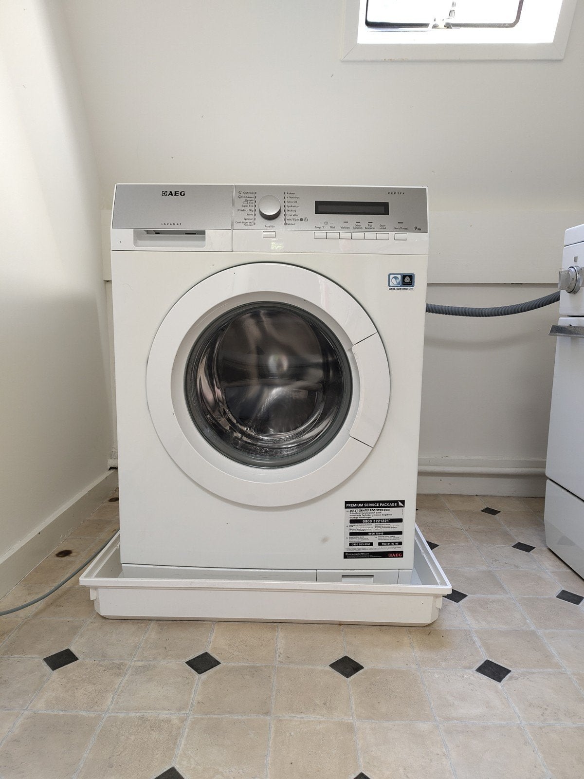 AEG L76495NFL Wasmachine - 9kg inhoud, Voorlader, Ophalen, 8 tot 10 kg, Energieklasse A of zuiniger, Voorlader