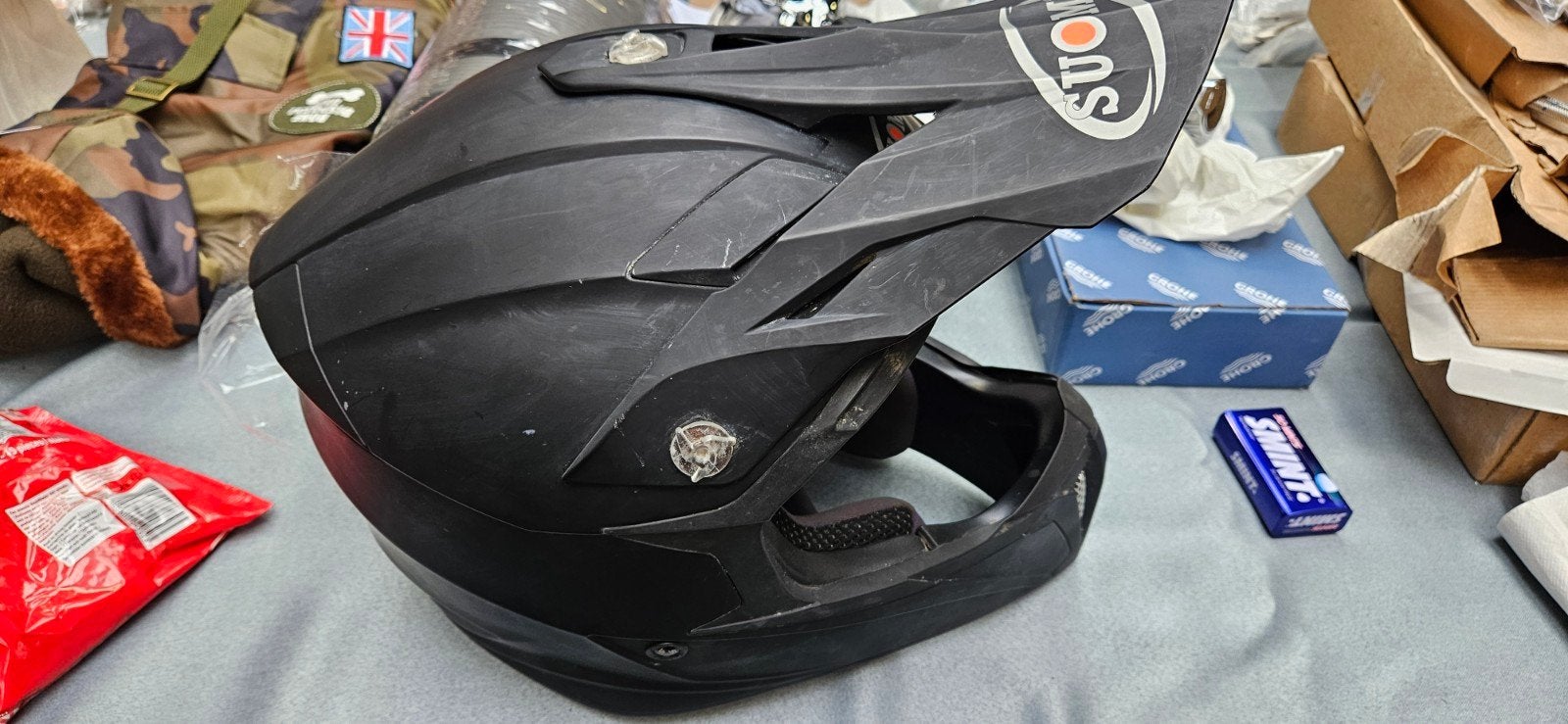 Suomy Crosshelm Maat M - Veilig en Goed Onderhouden, Motoren, Overige merken, M, Offroadhelm, Ophalen of Verzenden