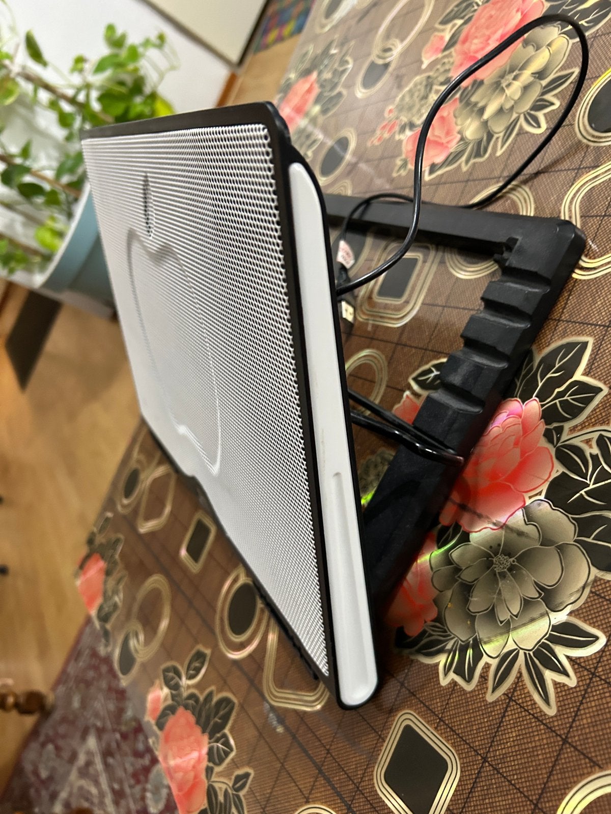Laptop Standaard met Ventilatie en Blauwe licht, Ophalen of Verzenden, Zo goed als nieuw, In hoogte verstelbaar